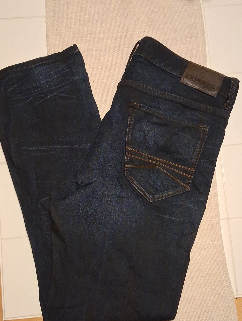 NWOT MENS EXPRESS DARK DENIM STRAIGHT LEG JEAN SIZE 34X32
